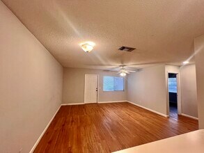 5330 Elmhurst Rd in West Palm Beach, FL - Building Photo - Building Photo