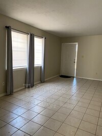 1018 E Main St photo'