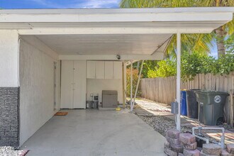 1911 Cypress Ave in Fort Pierce, FL - Building Photo - Building Photo