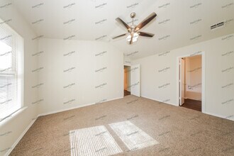 10628 NW 34th Ter in Yukon, OK - Building Photo - Building Photo