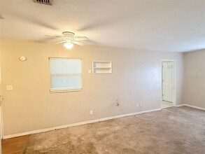 1650 30th Ave N in St. Petersburg, FL - Building Photo - Building Photo