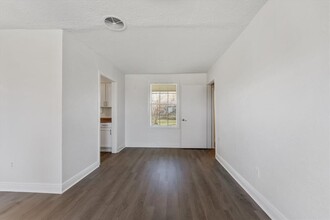 5234 Browncroft St in Houston, TX - Building Photo - Building Photo