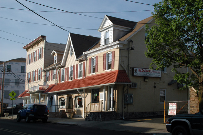 200 Cattell St in Easton, PA - Foto de edificio - Building Photo