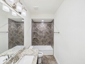 8918 Terrace Pass Dr in Houston, TX - Building Photo - Building Photo