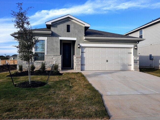 2407 Greystone Landing