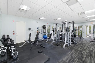 Eagle Walk Off-Campus Student Housing in Ft. Myers, FL - Building Photo - Building Photo