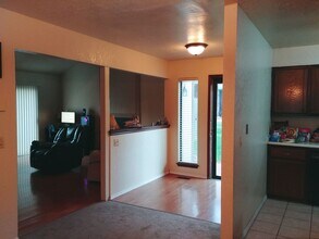 10101 Shadowridge Dr in Oklahoma City, OK - Building Photo - Building Photo