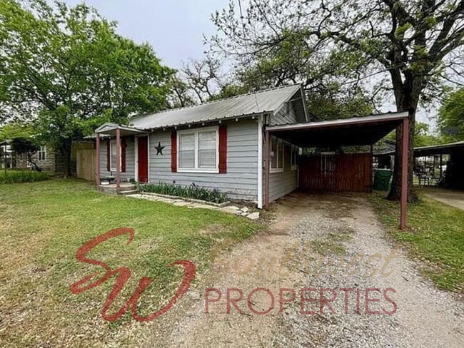 508 E Clifton St in Stephenville, TX - Building Photo - Building Photo