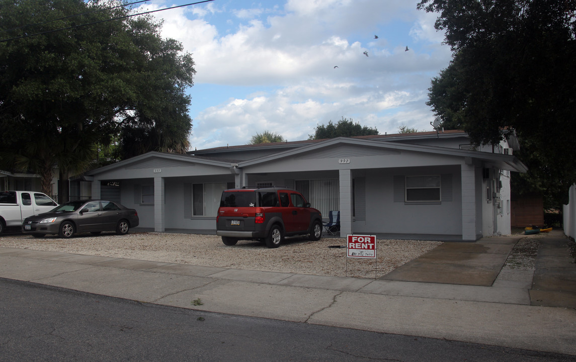 997 Sunrise Dr in Tarpon Springs, FL - Building Photo