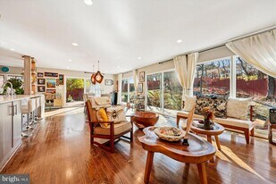 7614 Carteret Rd in Bethesda, MD - Building Photo