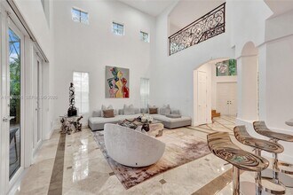 19413 38th Ct in Golden Beach, FL - Building Photo - Building Photo