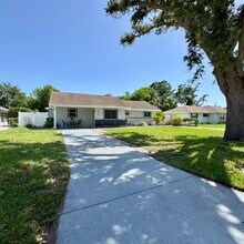 2646 Cheryle Ln in Sarasota, FL - Building Photo - Building Photo