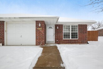 400 NE 6th St in Oak Grove, MO - Building Photo - Building Photo