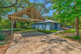 885 Caldwell St in Jasper, TX - Building Photo - Building Photo