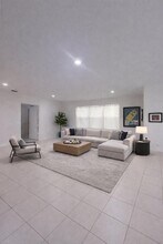 118 Casa Grande Ct in Palm Beach Gardens, FL - Building Photo - Building Photo