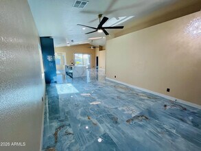 8709 E Gail Rd in Scottsdale, AZ - Building Photo - Building Photo