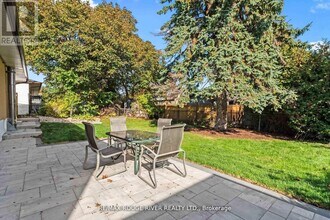 745 Glengrove St in Oshawa, ON - Building Photo - Building Photo