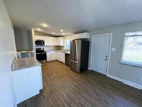 1144 W 6th Ave in Broomfield, CO - Building Photo - Building Photo