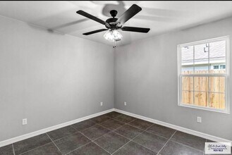 2128 Norfolk Dr, Unit 108 in Harlingen, TX - Building Photo - Building Photo