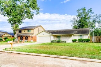 19414 Leafwood Ln in Houston, TX - Building Photo - Building Photo