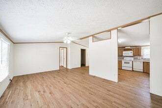 33205 Wedgewood Dr in Magnolia, TX - Building Photo - Building Photo