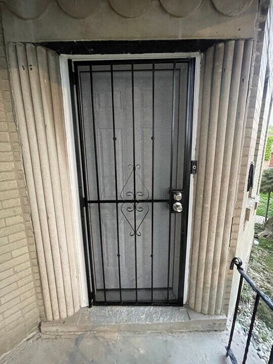 10159 S King Dr in Chicago, IL - Building Photo