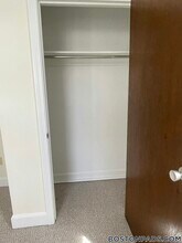 2 Brattle Dr in Arlington, MA - Building Photo - Building Photo