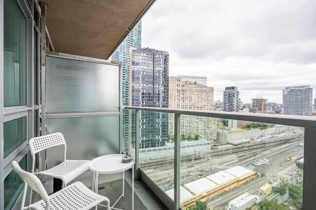 81 Bay St. in Toronto, ON - Building Photo - Building Photo