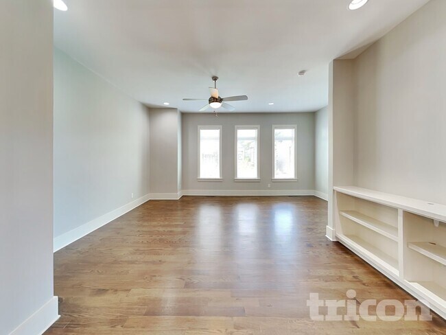 1216 Hillwood Private Cove in Nashville, TN - Building Photo - Building Photo