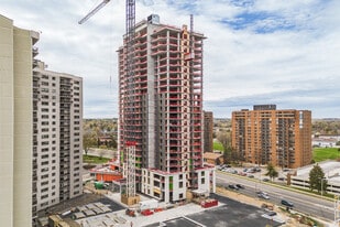 Riviera Gate III in Ottawa, ON - Building Photo