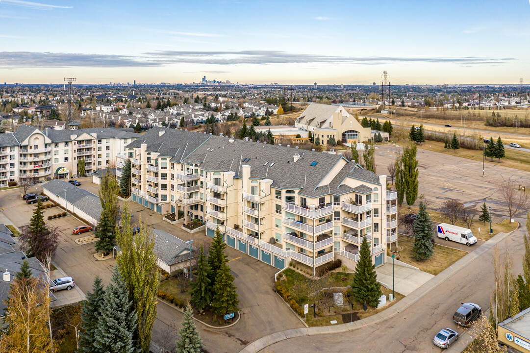 Riverside Estates in Edmonton, AB - Building Photo