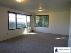 399 Iwalani St in Hilo, HI - Building Photo - Building Photo