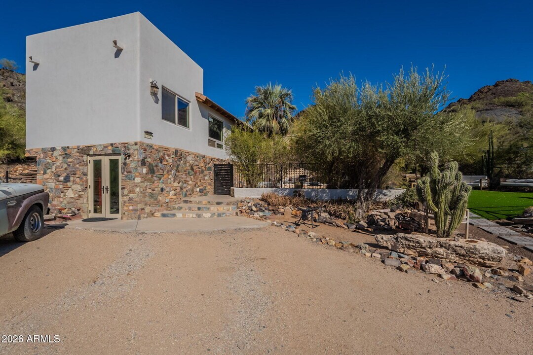 1902 E Cortez St in Phoenix, AZ - Building Photo