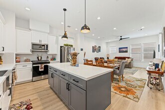 2311 Eagle St in Houston, TX - Building Photo - Building Photo