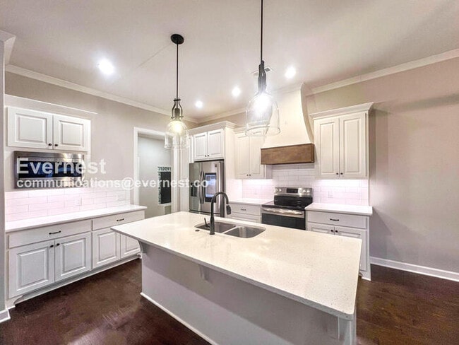 613 Creekside Cove in Bryant, AR - Building Photo - Building Photo