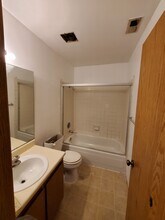 2696 Jennydiane Dr in Las Vegas, NV - Building Photo - Building Photo