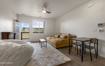 207 S Beaver St in Flagstaff, AZ - Building Photo - Building Photo