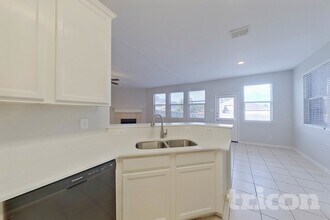 813 Wolf Trail in Desoto, TX - Building Photo - Building Photo