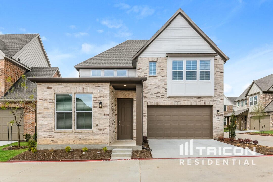 109 Bedford Cir in Saginaw, TX - Building Photo