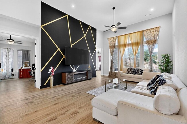 property at 1221 Blue Crk Ln