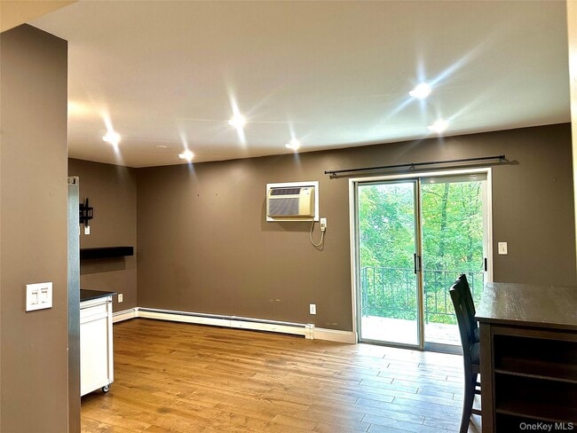 3 Locust Ct in Fishkill, NY - Building Photo - Building Photo