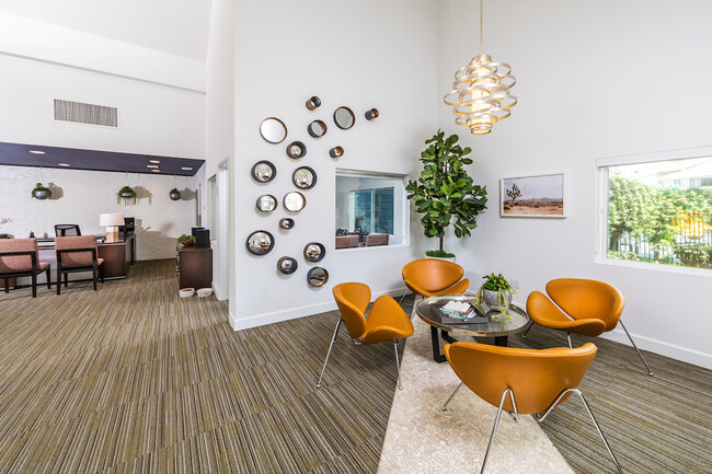 Avana Springs in Corona, CA - Foto de edificio - Building Photo
