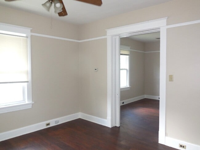 413 E Schwarz St in Edwardsville, IL - Building Photo - Building Photo