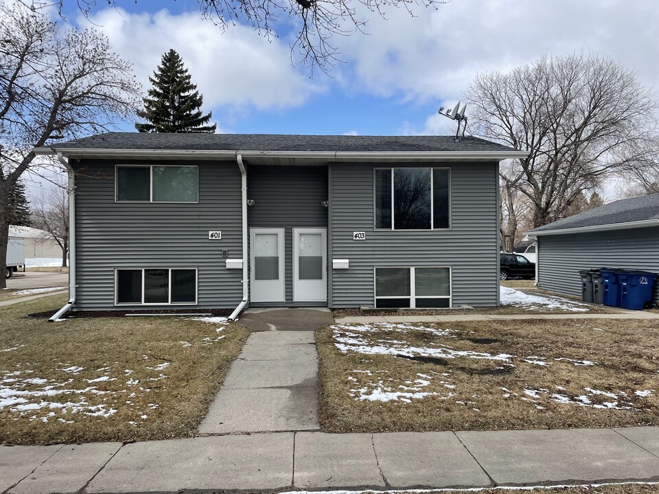 401 17th St N, Unit 403 in Moorhead, MN - Foto de edificio