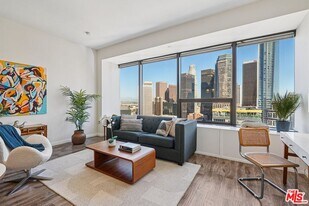 1100 Wilshire Blvd in Los Angeles, CA - Building Photo