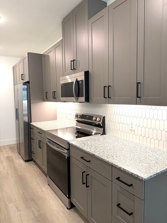 16601 Braker Ln in Manor, TX - Building Photo