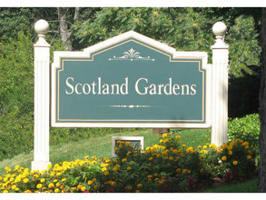 Scotland Gardens in Orange, NJ - Foto de edificio - Building Photo