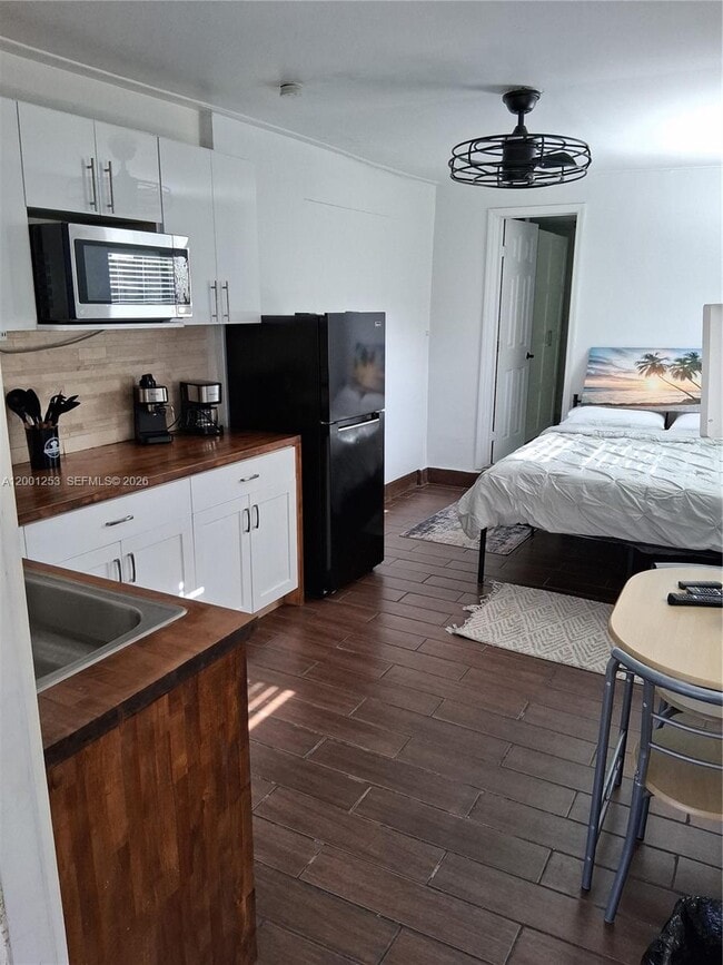 1000 SW 3rd Ave in Hallandale Beach, FL - Building Photo - Building Photo