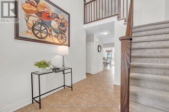 41 Samuel Dr in Guelph, ON - Building Photo - Building Photo