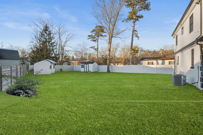 207 Woodlawn Ave in Williamstown, NJ - Building Photo - Building Photo